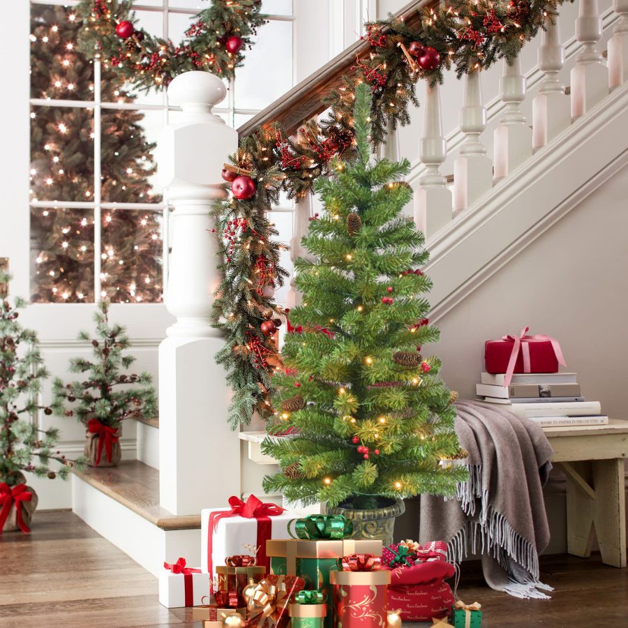 SCTE| 4ft Potted Xmas Tree with Pine Cones & Pre-lit LED Lights
