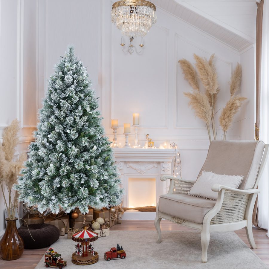 CCMC| Snow-Effect Tree Featuring Flowering Needles and Delicate Leaf Clusters