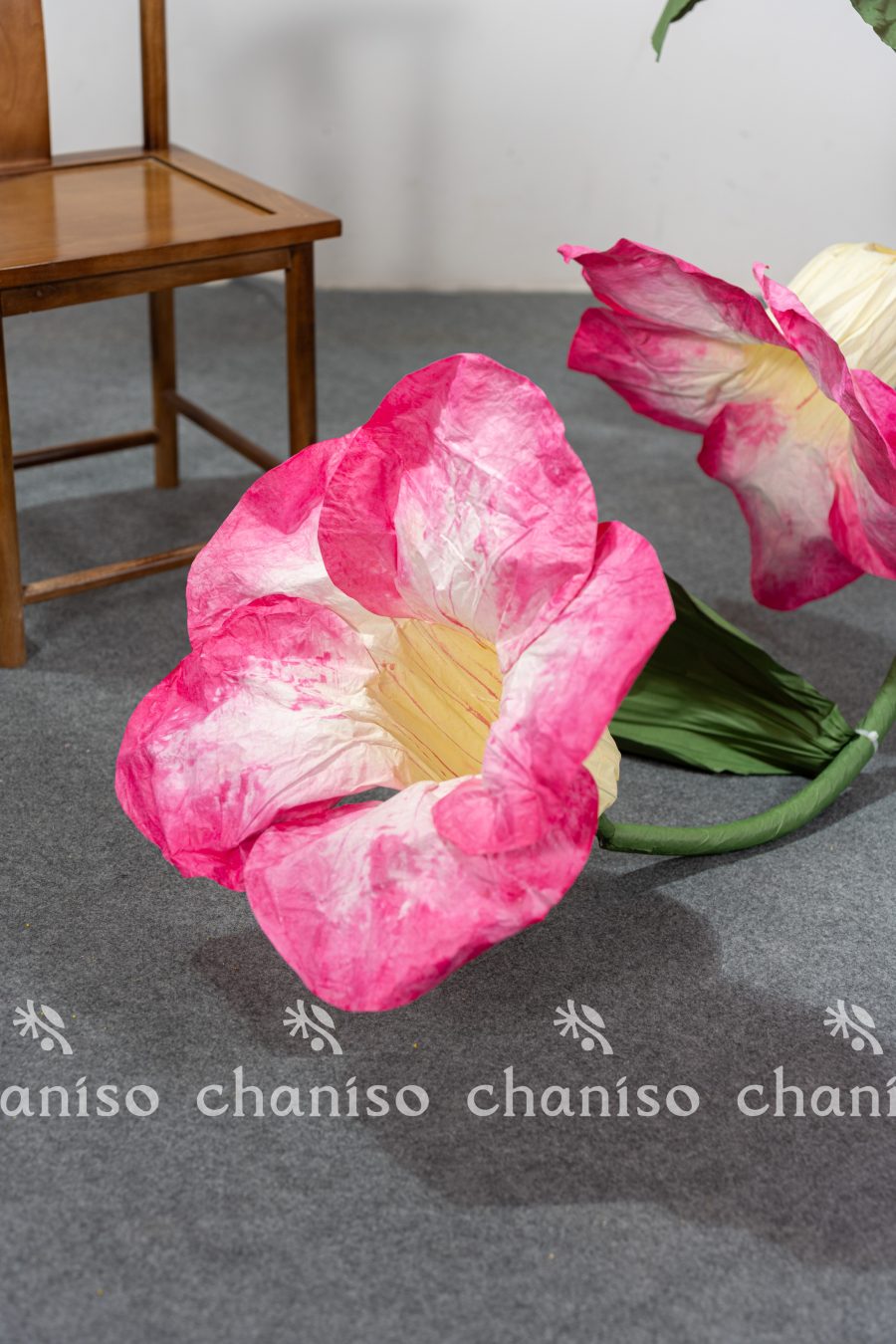 Oversized Hanging Florals