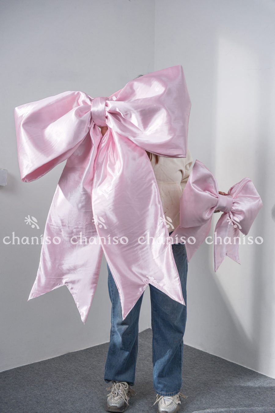 Oversized Bow for Artistic Landscaping – Custom Sizing