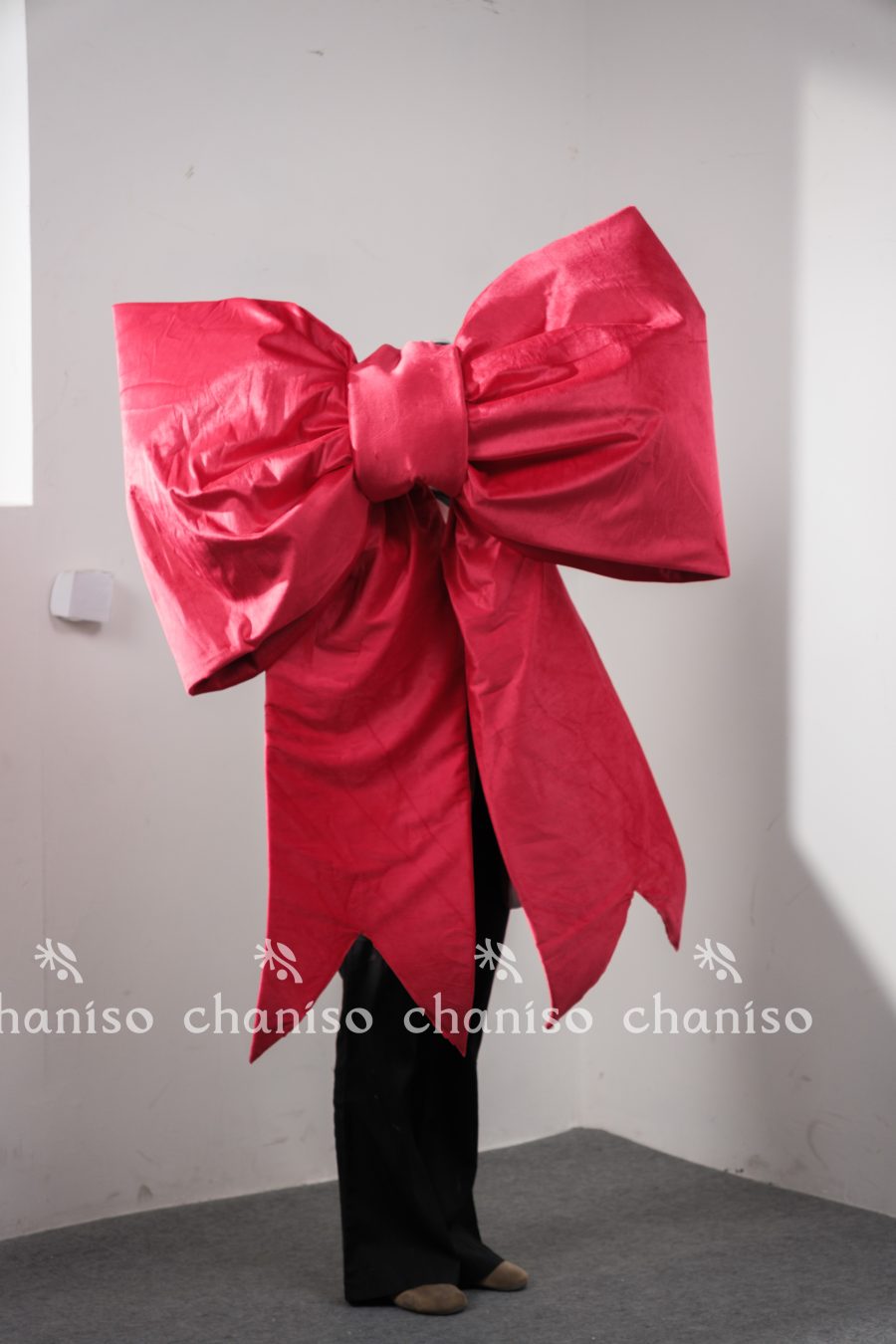 Oversized Bow for Artistic Landscaping – Custom Sizing